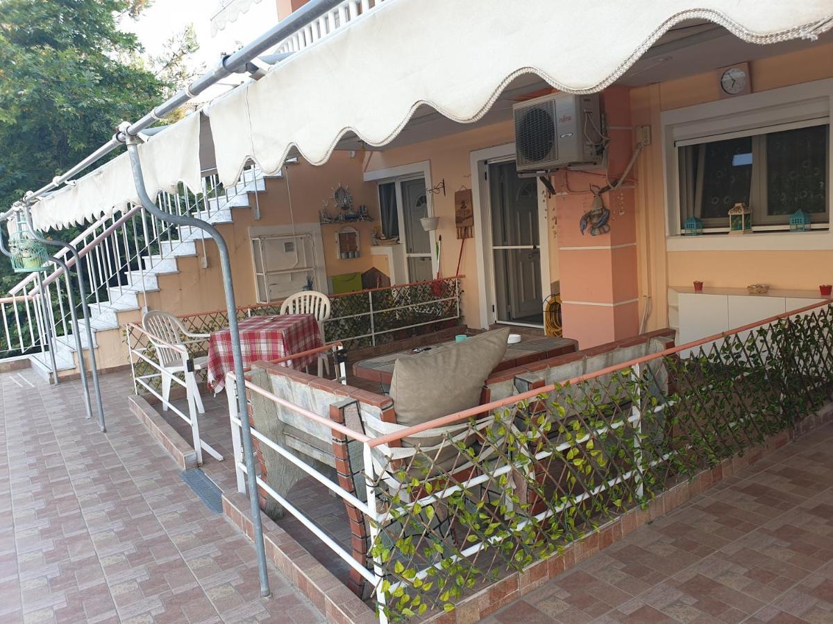 Anna Apartments Néa Péramos Exterior foto